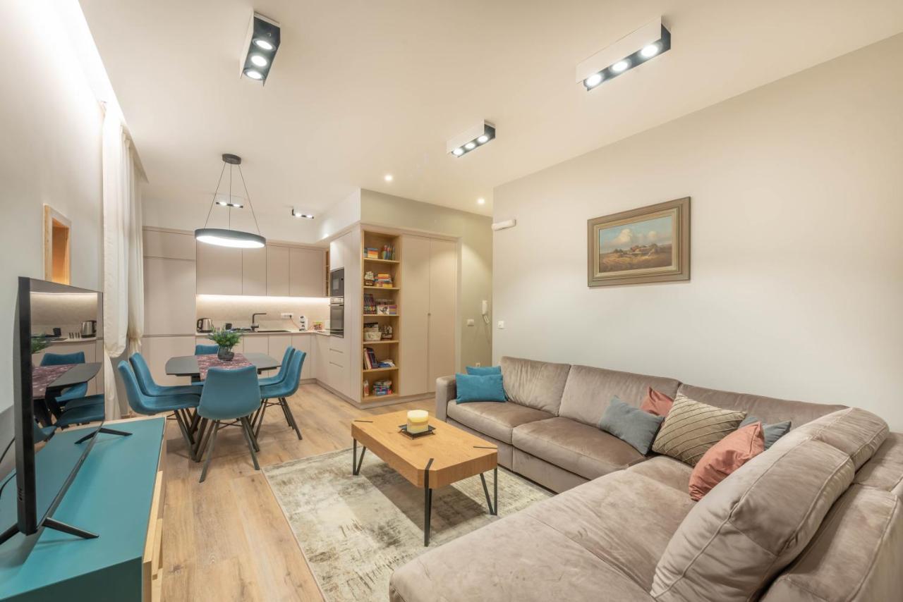 Sasha Di Cattaro - Old Town Lux Apartment Екстериор снимка