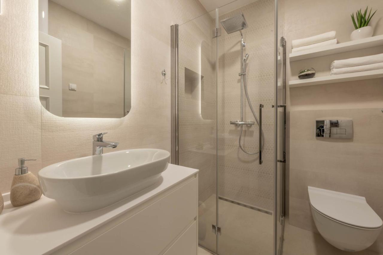 Sasha Di Cattaro - Old Town Lux Apartment Екстериор снимка