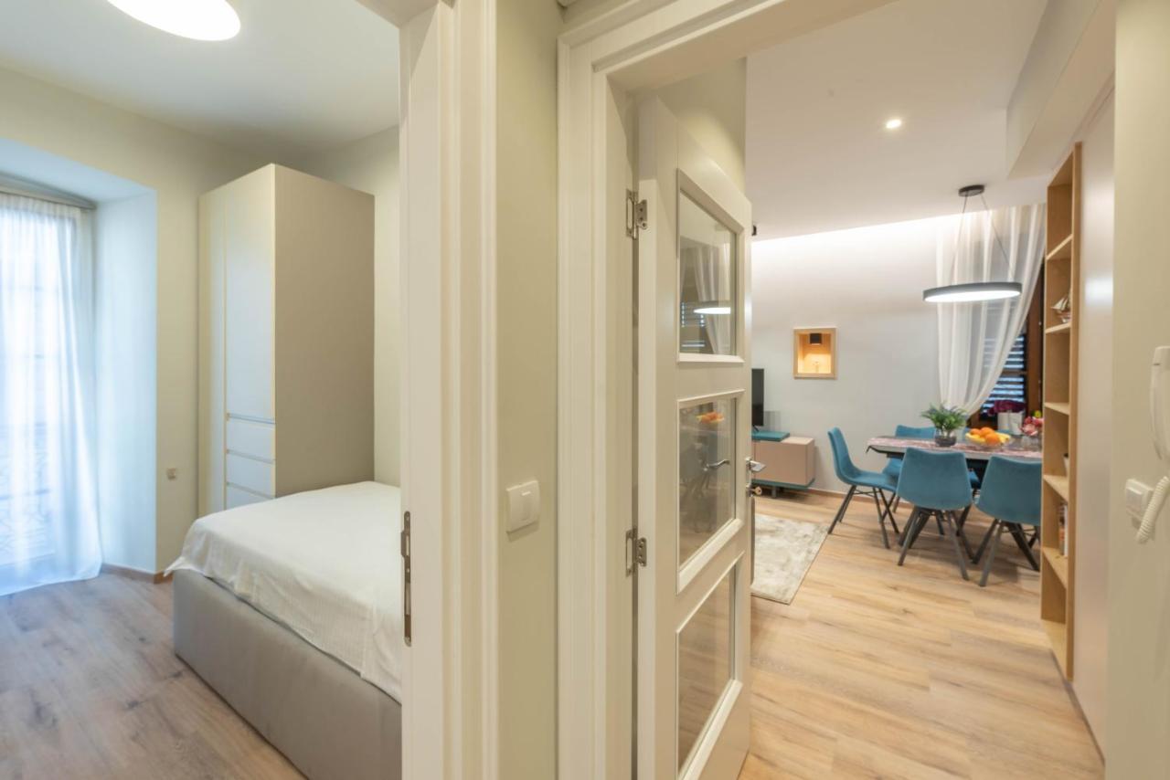 Sasha Di Cattaro - Old Town Lux Apartment Екстериор снимка