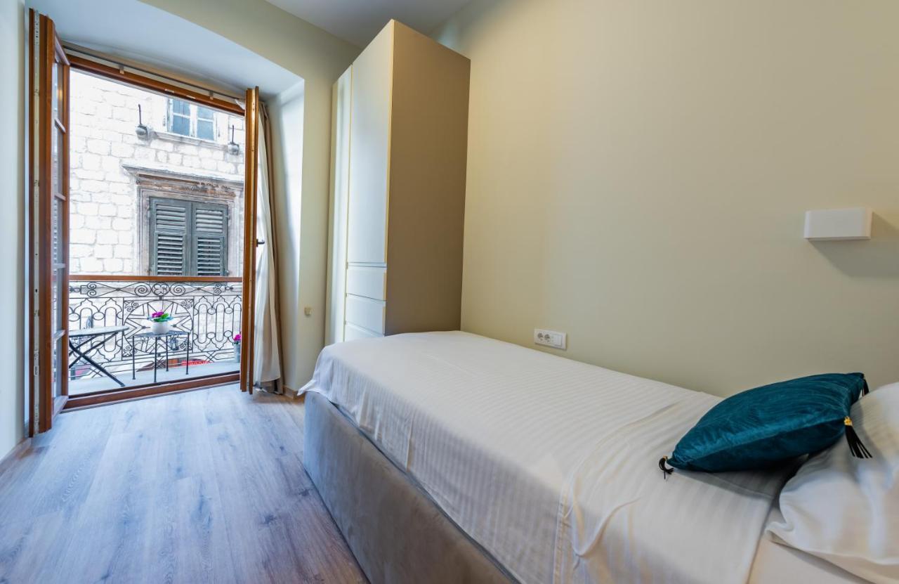 Sasha Di Cattaro - Old Town Lux Apartment Екстериор снимка